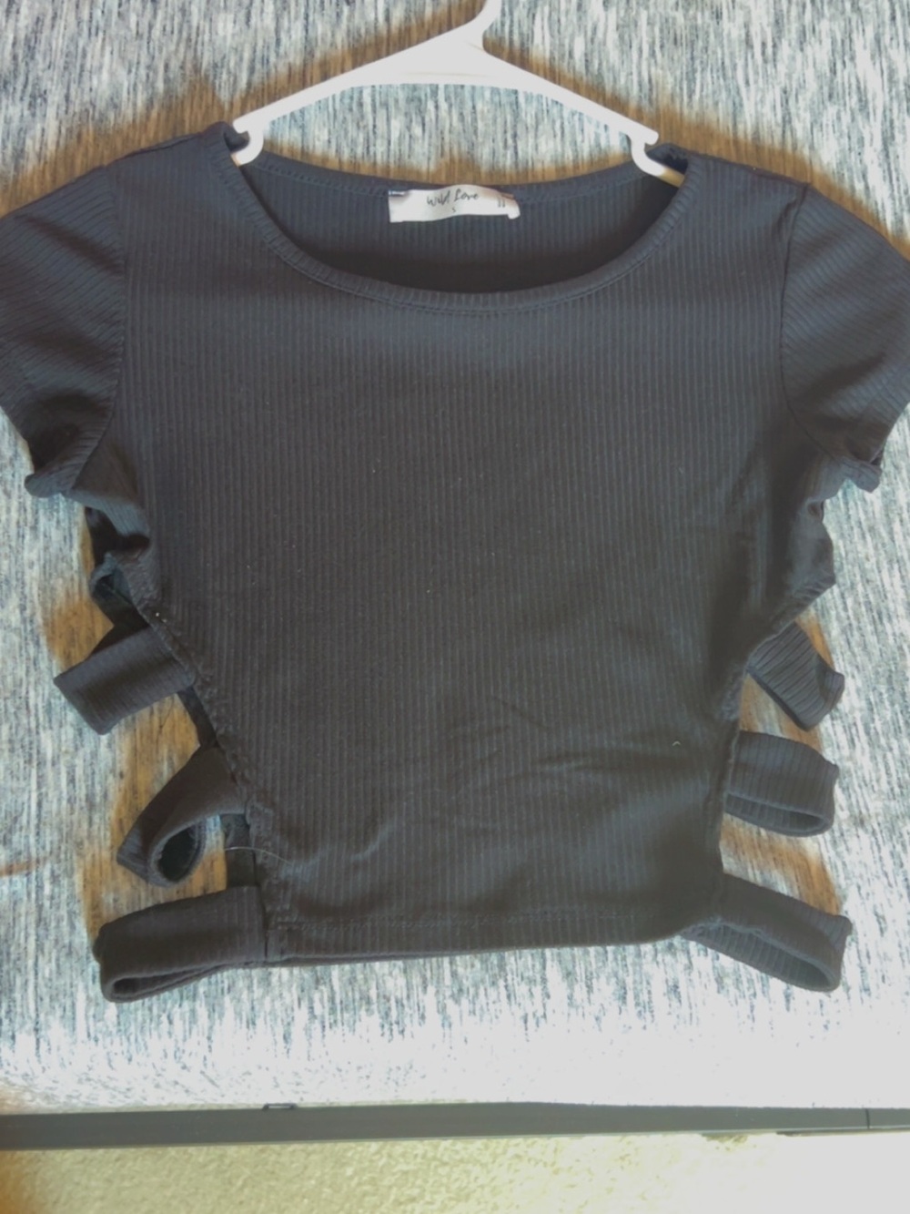 Cutout Side Detail Black Crop Top -